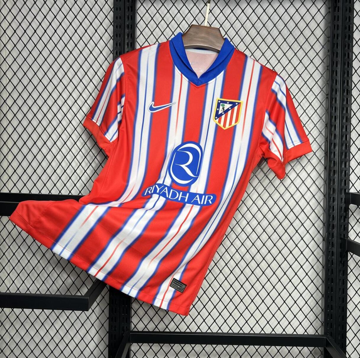 Camiseta 1ª equipación del Atlético de Madrid 24/25